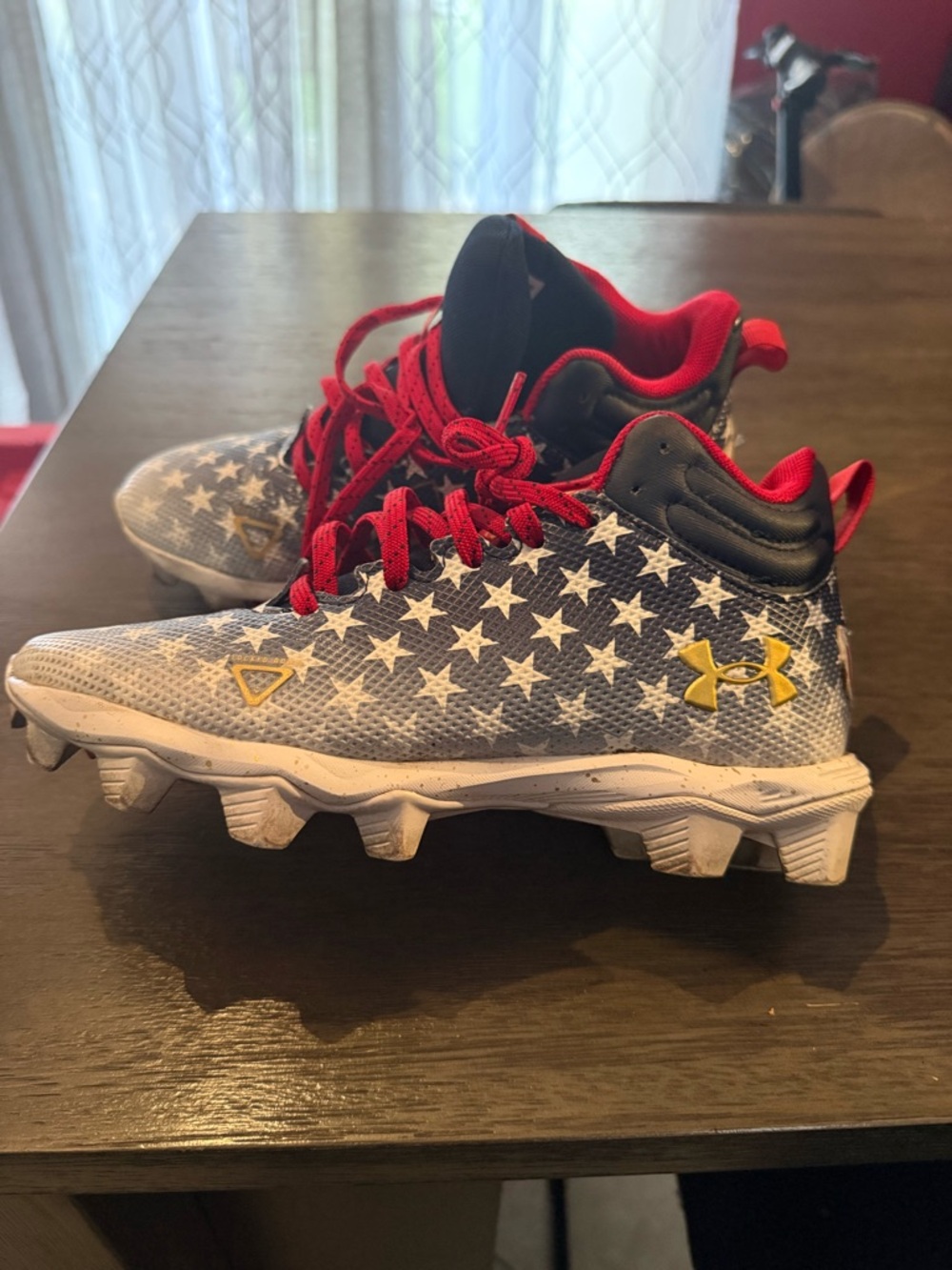 Under Armour Kids Navy, Red & Gold Star Cleats